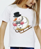 Новогодняя футболка "Снеговик на санках" детская с принтом