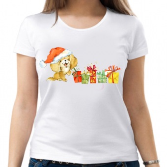 Новогодняя футболка "Собачка 18" женская с принтом на сайте mosmayka.ru