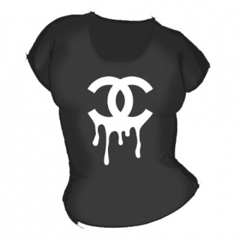 Женская чёрная футболка "Краска" с принтом на сайте mosmayka.ru