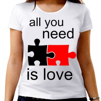 Парная футболка "Нуждаюсь в любви" женская с принтом на сайте mosmayka.ru